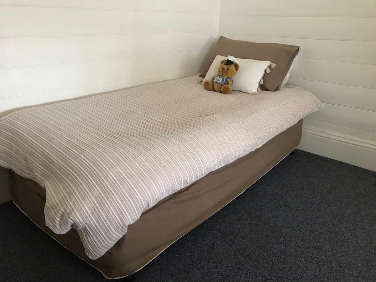 That Seaside Cottage - Fully Equipped Home, 4 Bedrooms On The Foreshore Tooradin 외부 사진