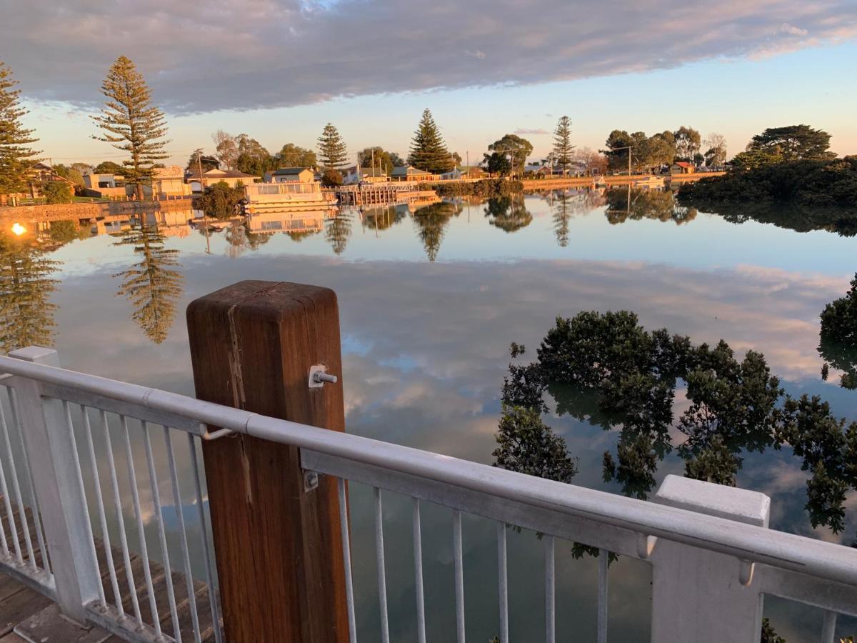 That Seaside Cottage - Fully Equipped Home, 4 Bedrooms On The Foreshore Tooradin 외부 사진